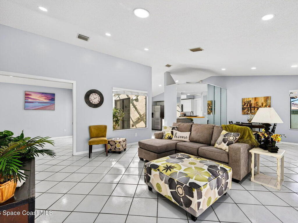 597 Pine Forest Court, Melbourne, FL 32940