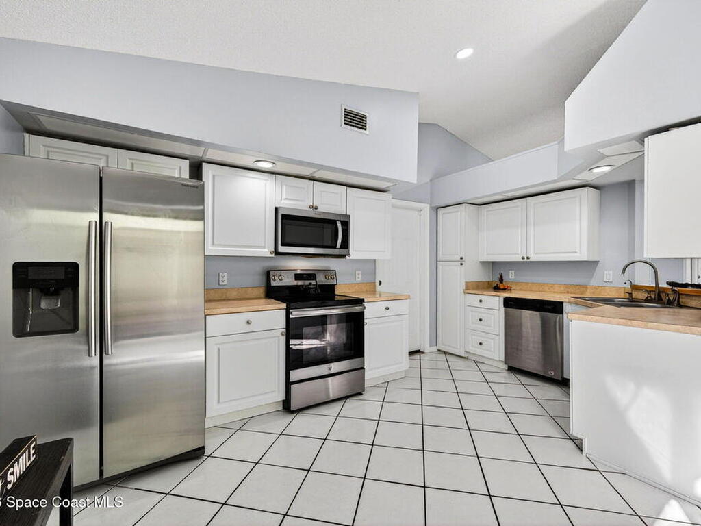 597 Pine Forest Court, Melbourne, FL 32940