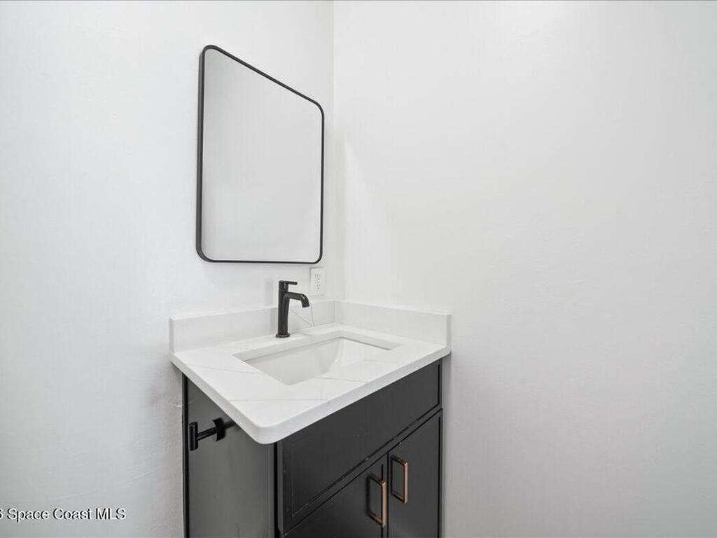 300 Amberjack Place, Melbourne Beach, FL 32951