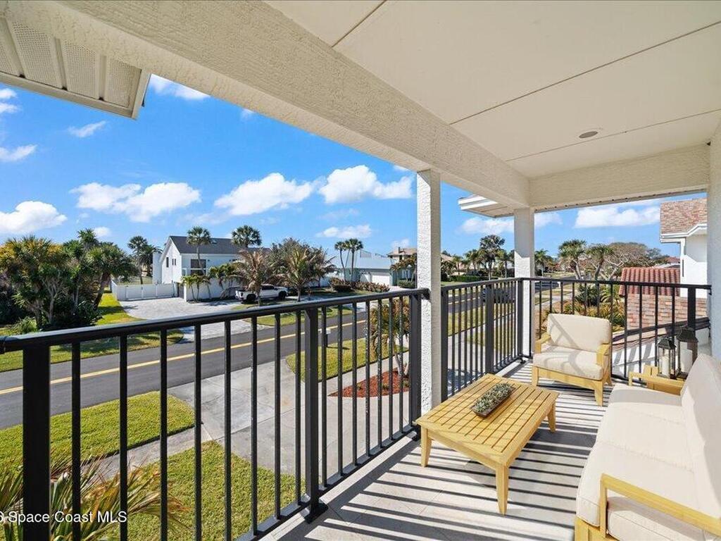 300 Amberjack Place, Melbourne Beach, FL 32951