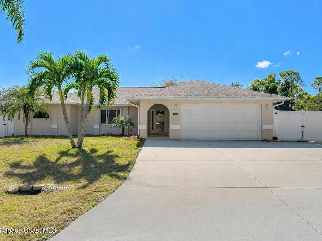 100 Echo Court, Palm Bay, FL 32909