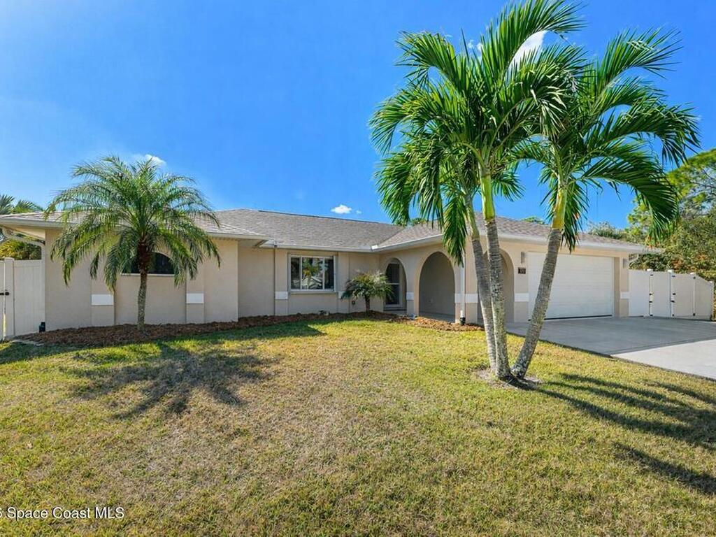 100 Echo Court, Palm Bay, FL 32909