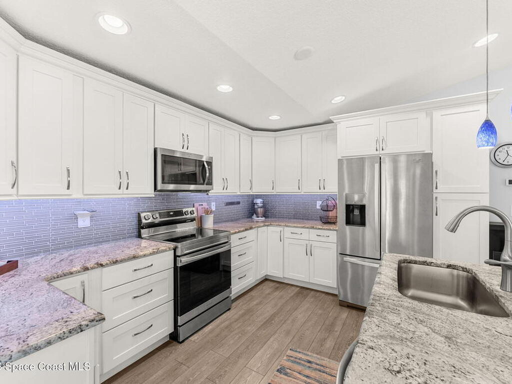 100 Echo Court, Palm Bay, FL 32909