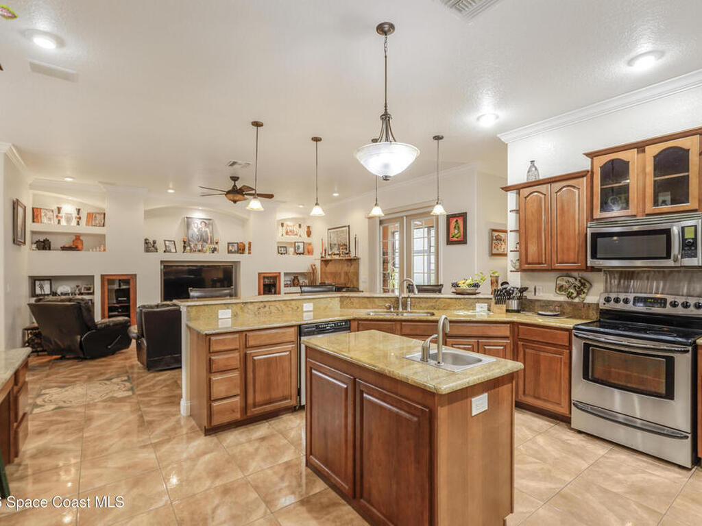 933 Hialeah Street, Rockledge, FL 32955