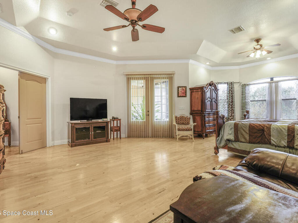 933 Hialeah Street, Rockledge, FL 32955