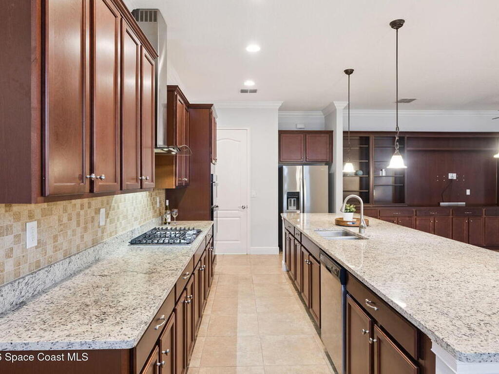 5043 Vantage Court, St. Cloud, FL 34772