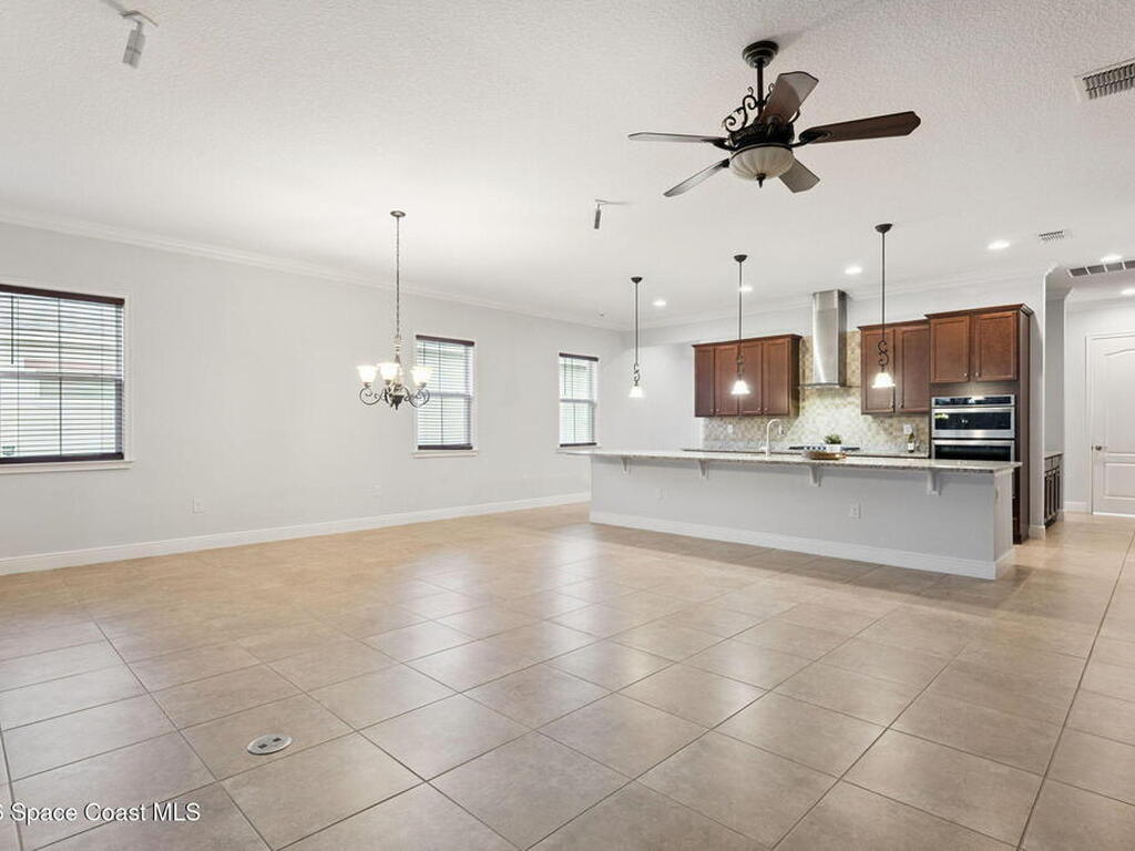 5043 Vantage Court, St. Cloud, FL 34772