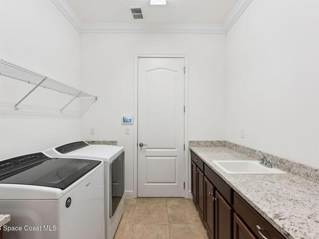 5043 Vantage Court, St. Cloud, FL 34772