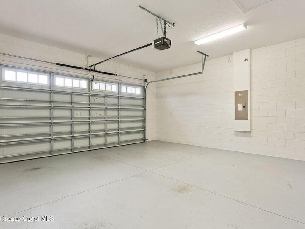 5043 Vantage Court, St. Cloud, FL 34772