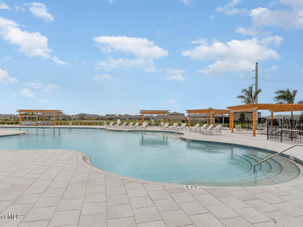 7528 Tourmaline Drive, Grant, FL 32949