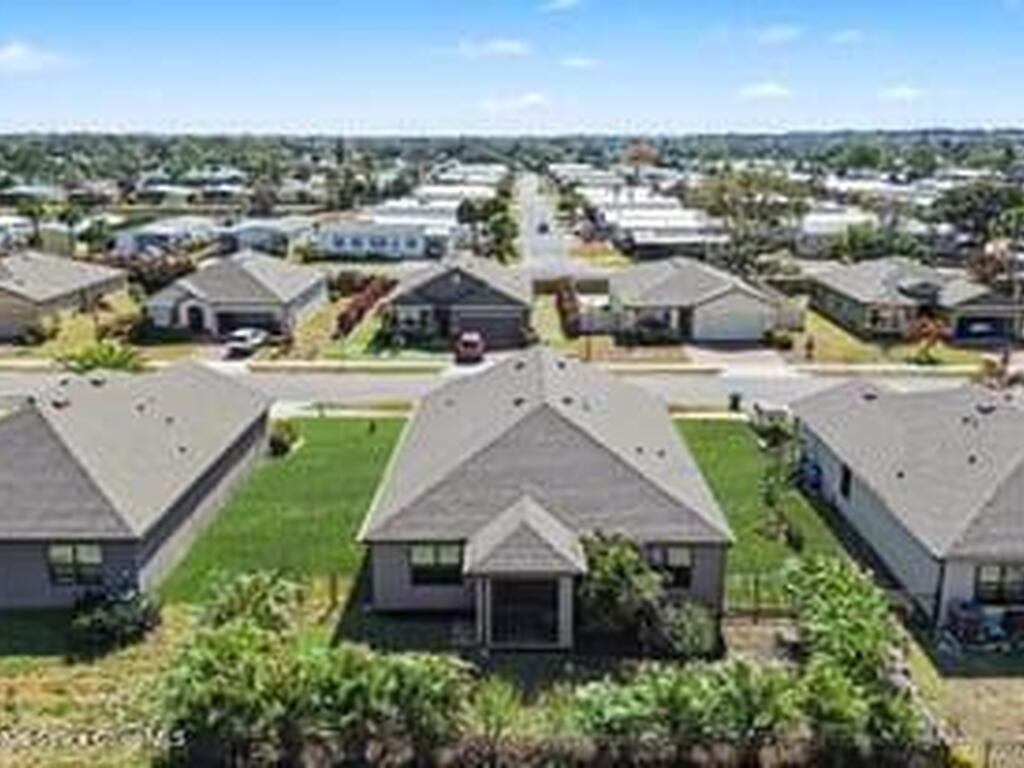 7528 Tourmaline Drive, Grant, FL 32949