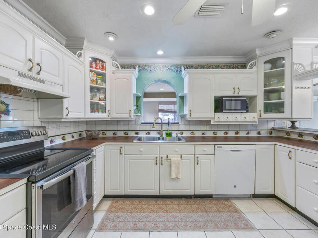 701 Rostock Circle, Palm Bay, FL 32907