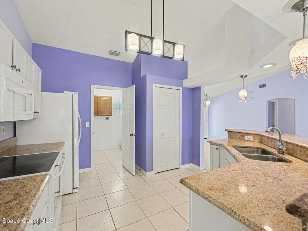 2081 Belmont Way, Melbourne, FL 32904