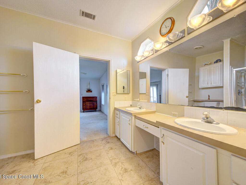 237 Sailboat Circle, Cocoa, FL 32926