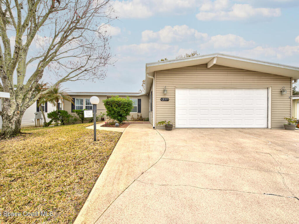237 Sailboat Circle, Cocoa, FL 32926