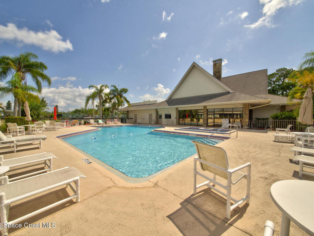 237 Sailboat Circle, Cocoa, FL 32926