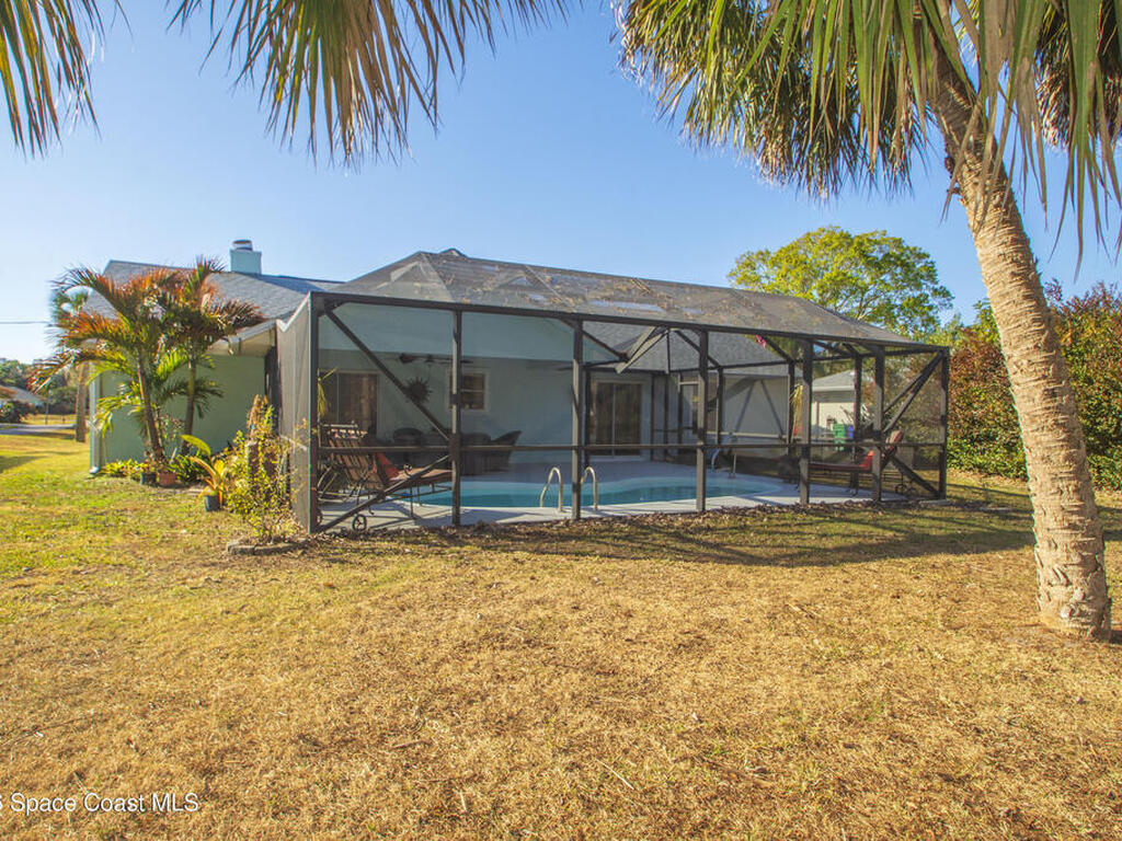 479 Lanfair Avenue, Sebastian, FL 32958