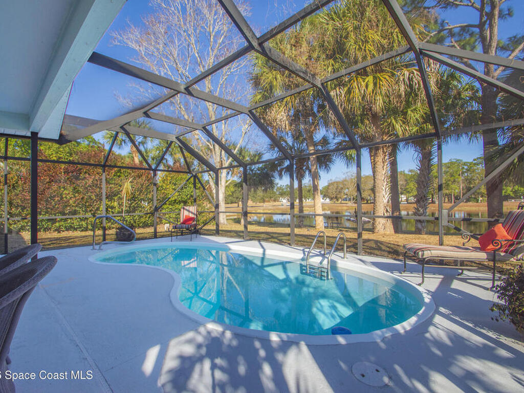 479 Lanfair Avenue, Sebastian, FL 32958