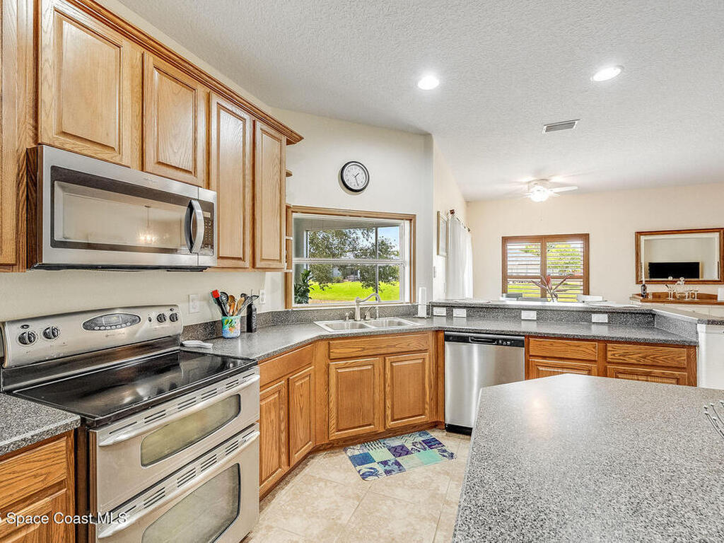 1137 Morgan Circle, Palm Bay, FL 32905