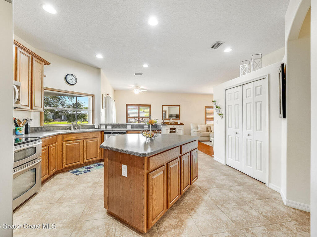 1137 Morgan Circle, Palm Bay, FL 32905