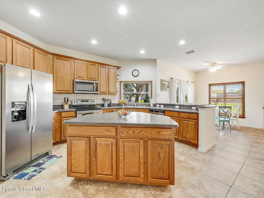 1137 Morgan Circle, Palm Bay, FL 32905