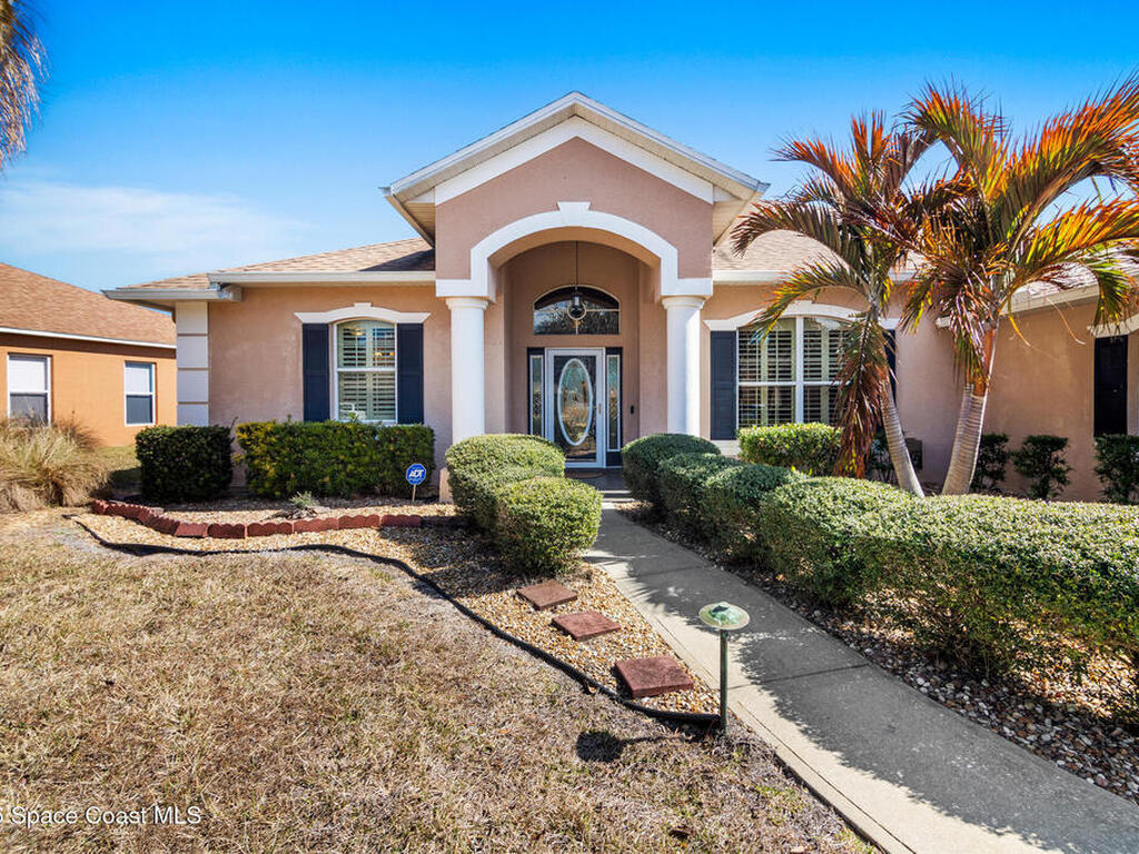 4827 Alamanda Drive, Melbourne, FL 32940