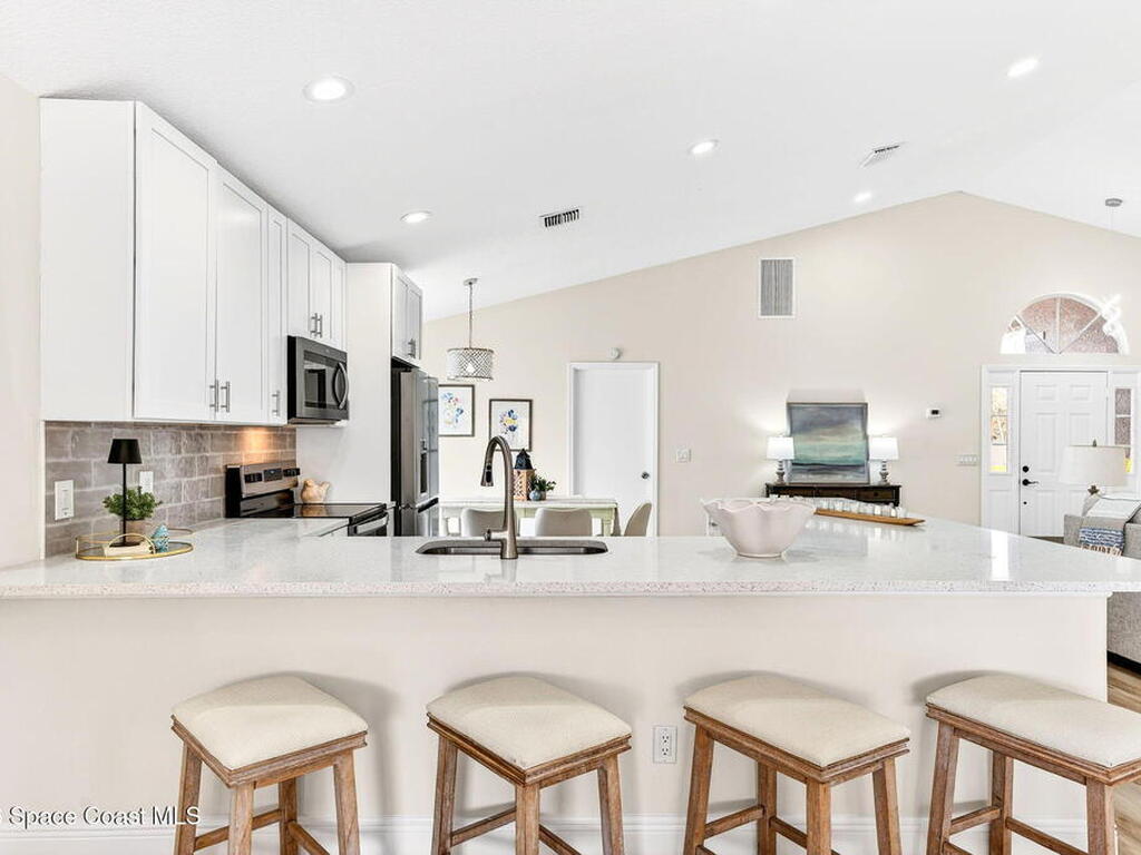 2930 Pebble Creek Street, Melbourne, FL 32935