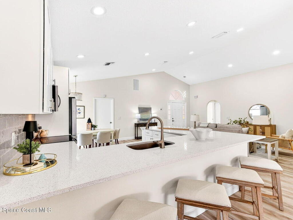 2930 Pebble Creek Street, Melbourne, FL 32935