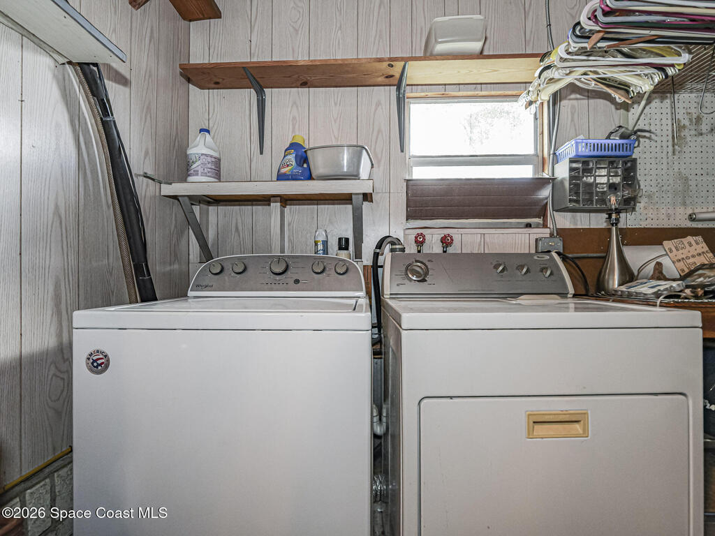 498 Marlin Circle, Barefoot Bay, FL 32976