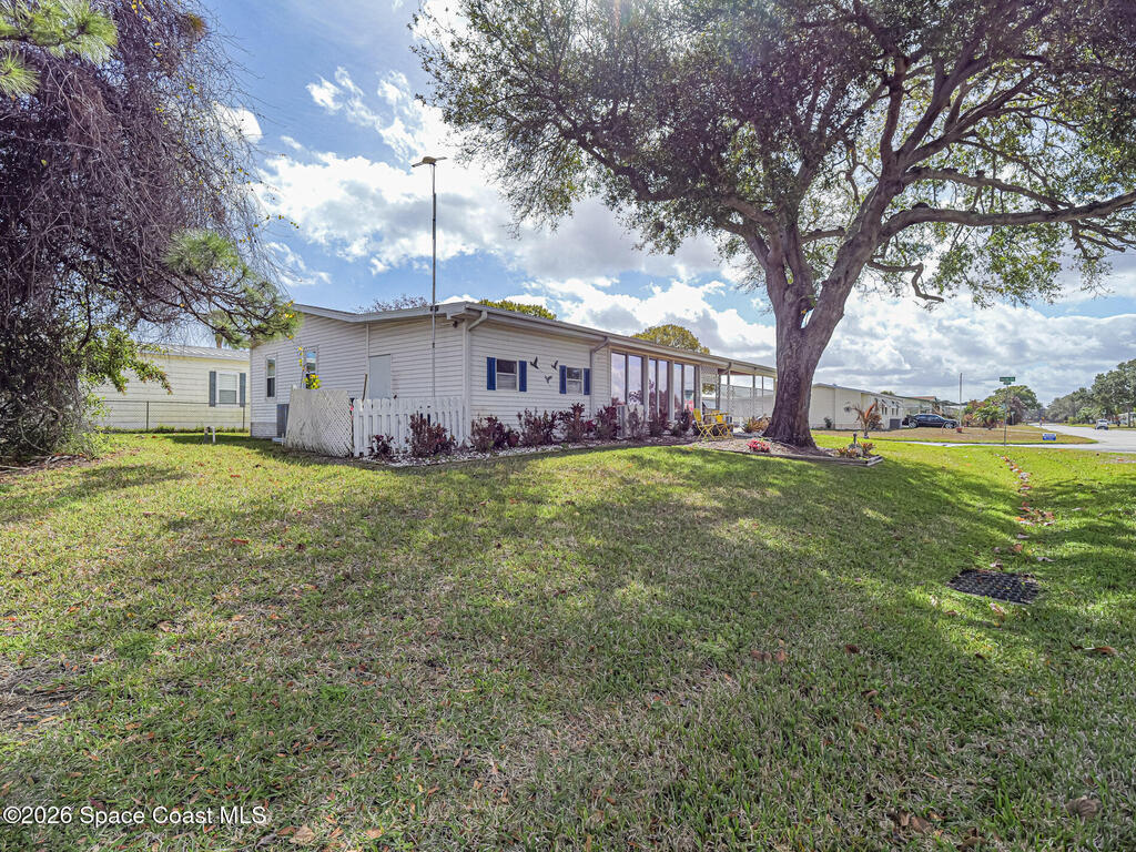 498 Marlin Circle, Barefoot Bay, FL 32976