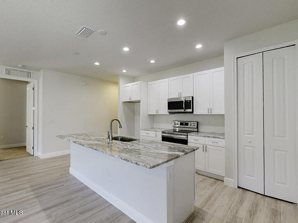 371 Halloran Street, Palm Bay, FL 32909