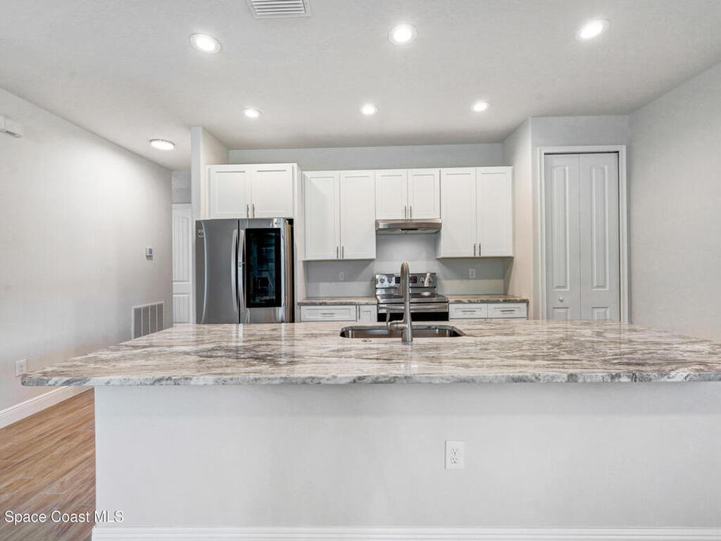 371 Halloran Street, Palm Bay, FL 32909