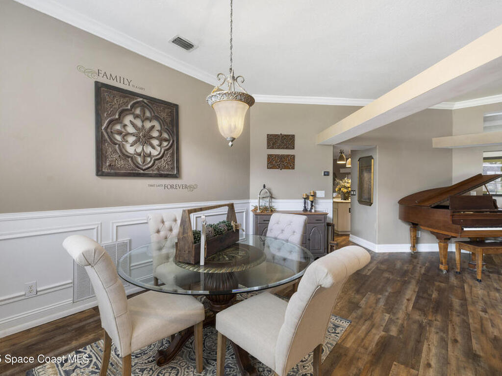 663 Sheridan Woods Drive, Melbourne, FL 32904