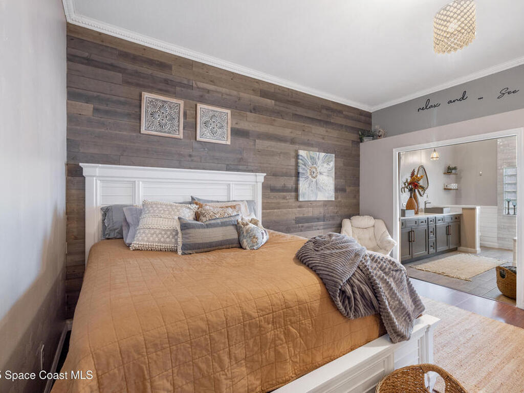 663 Sheridan Woods Drive, Melbourne, FL 32904