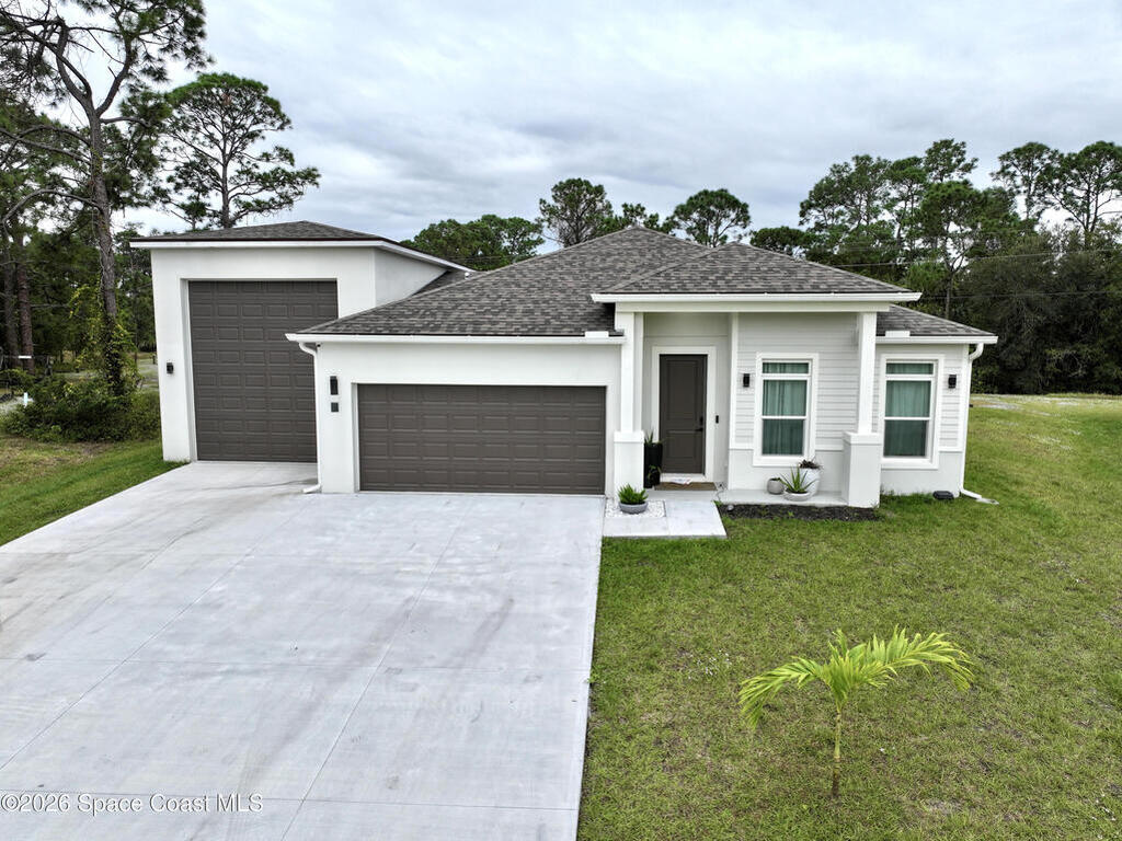 105 Delia Avenue, Palm Bay, FL 32907