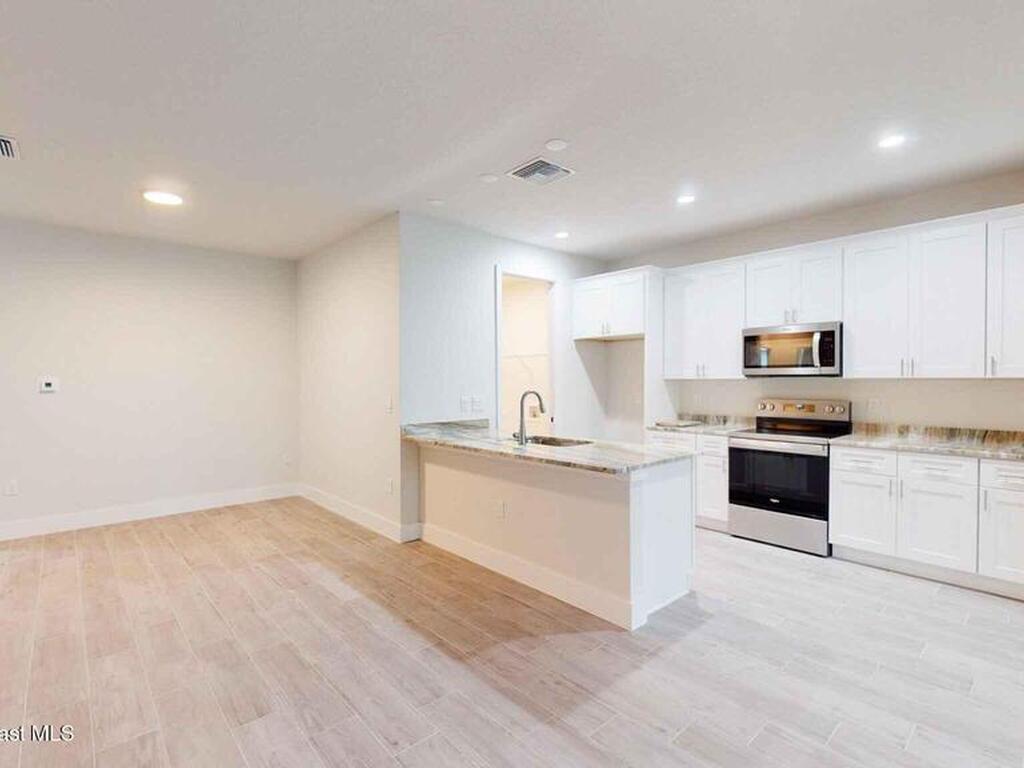 105 Delia Avenue, Palm Bay, FL 32907