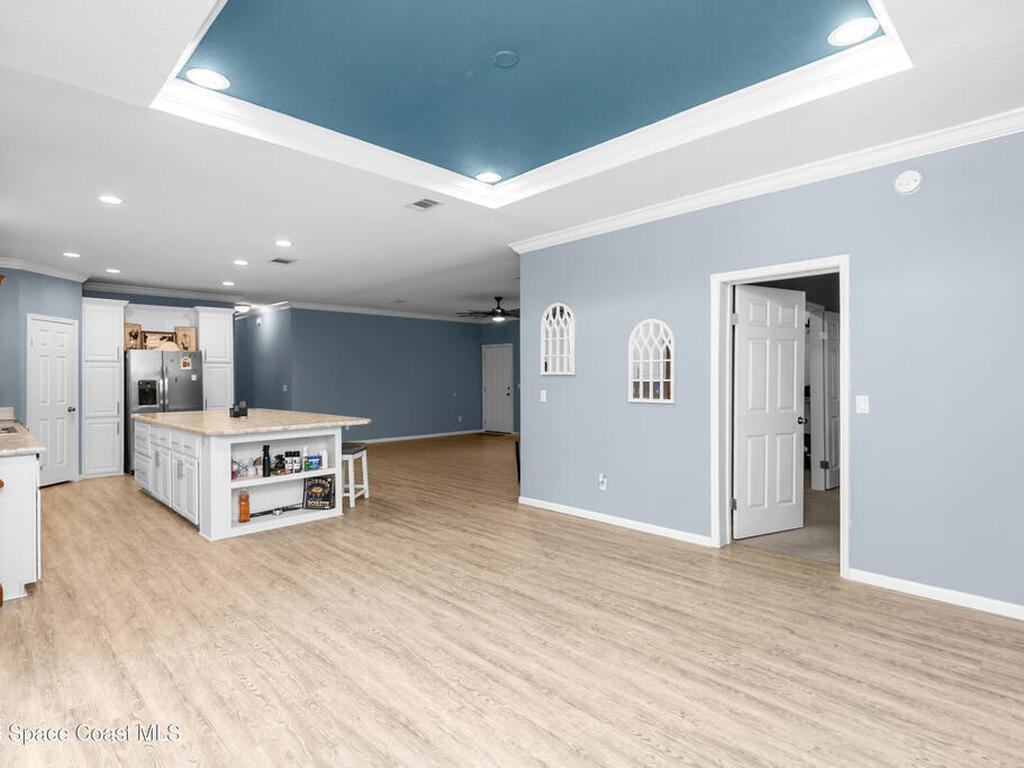 9175 Freedom Road, Mims, FL 32754