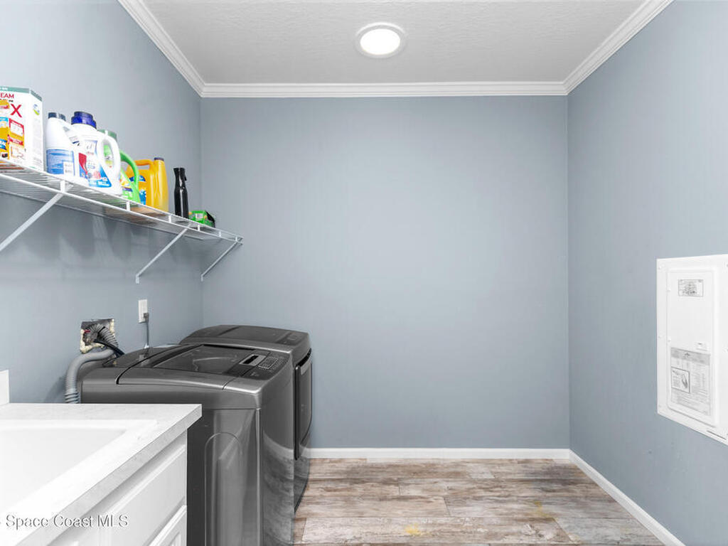 9175 Freedom Road, Mims, FL 32754