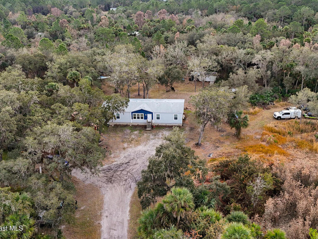 9175 Freedom Road, Mims, FL 32754