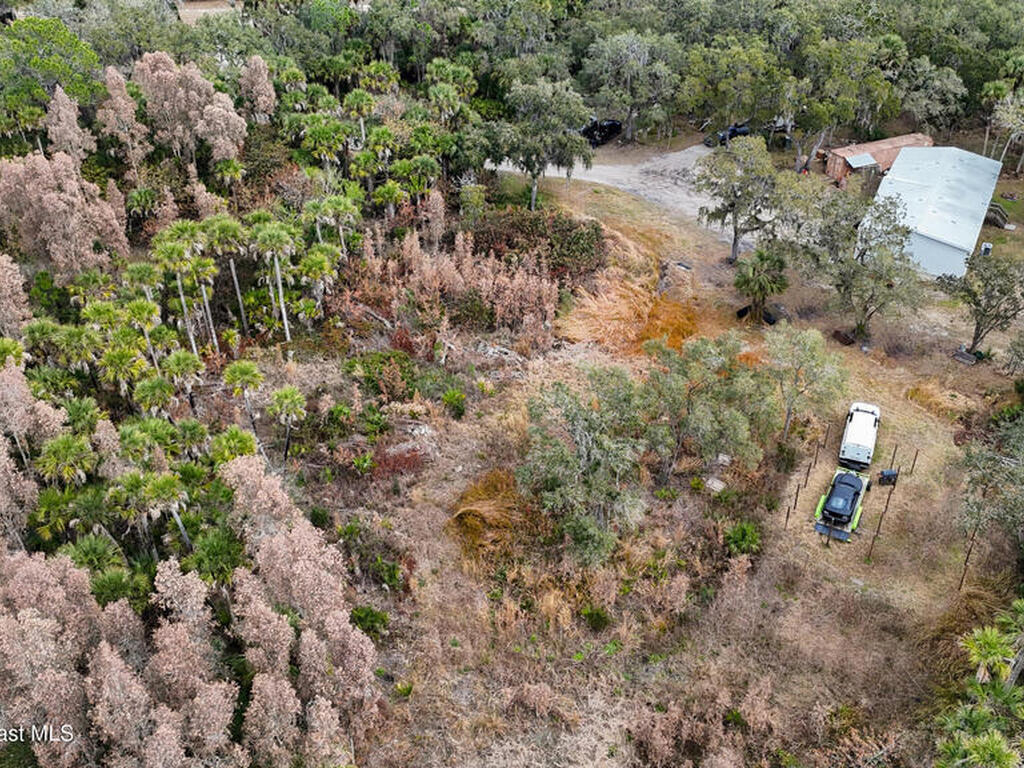 9175 Freedom Road, Mims, FL 32754