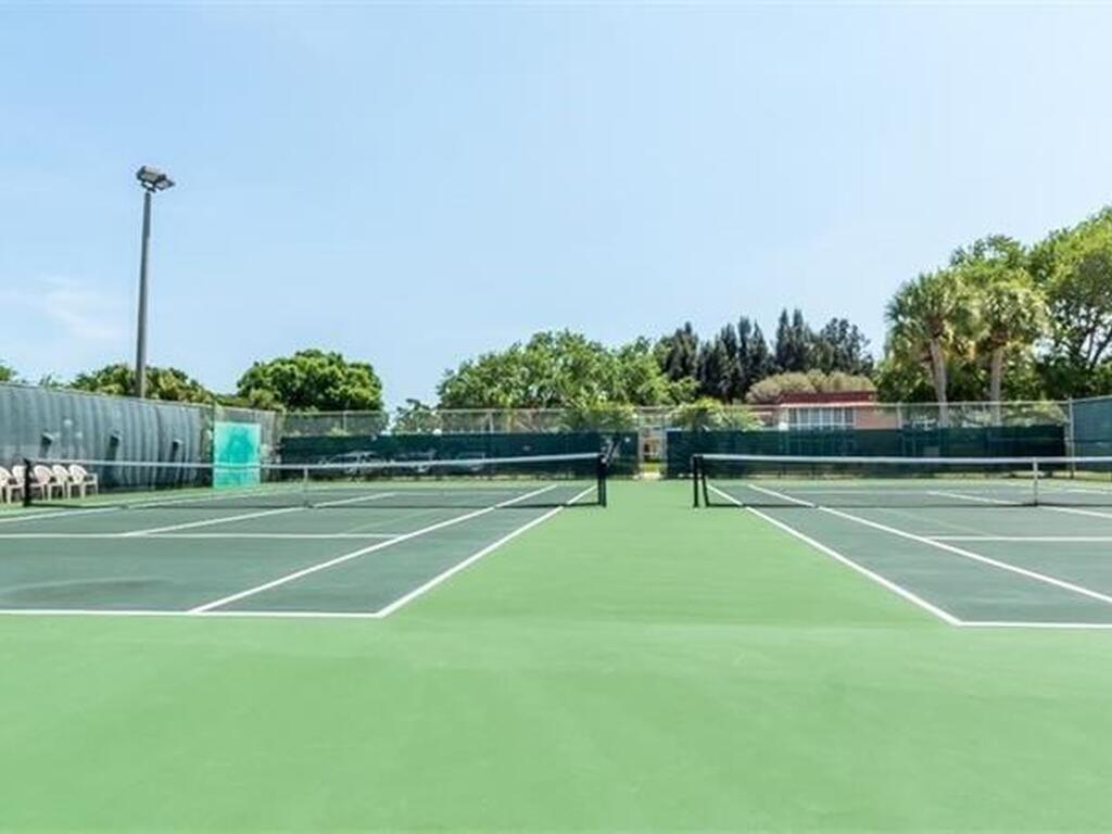 66 Woodland Drive, Vero Beach, FL 32962