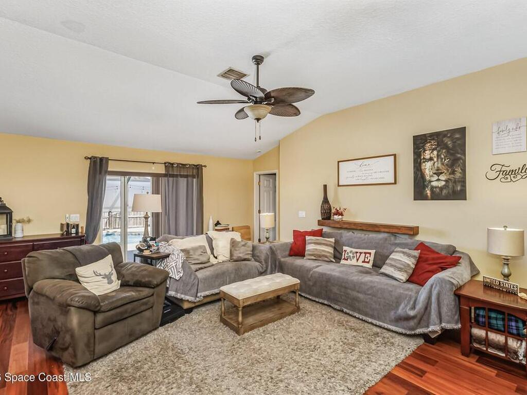 559 Mimosa Street, Palm Bay, FL 32907