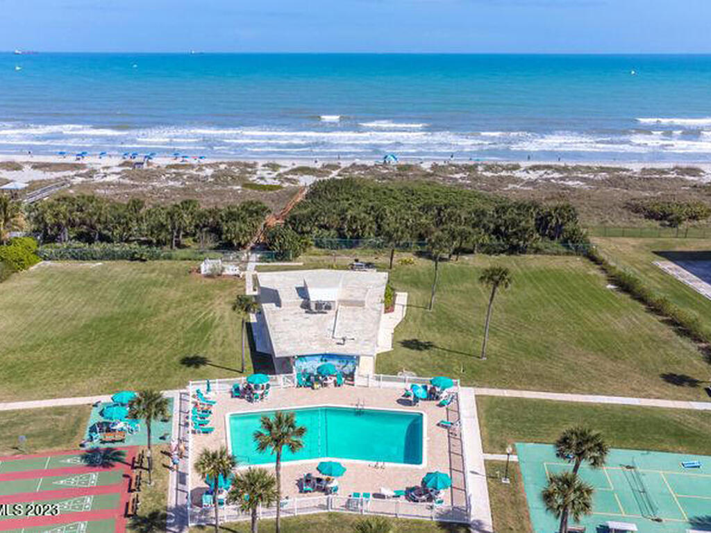 2020 N Atlantic Avenue, Cocoa Beach, FL 32931