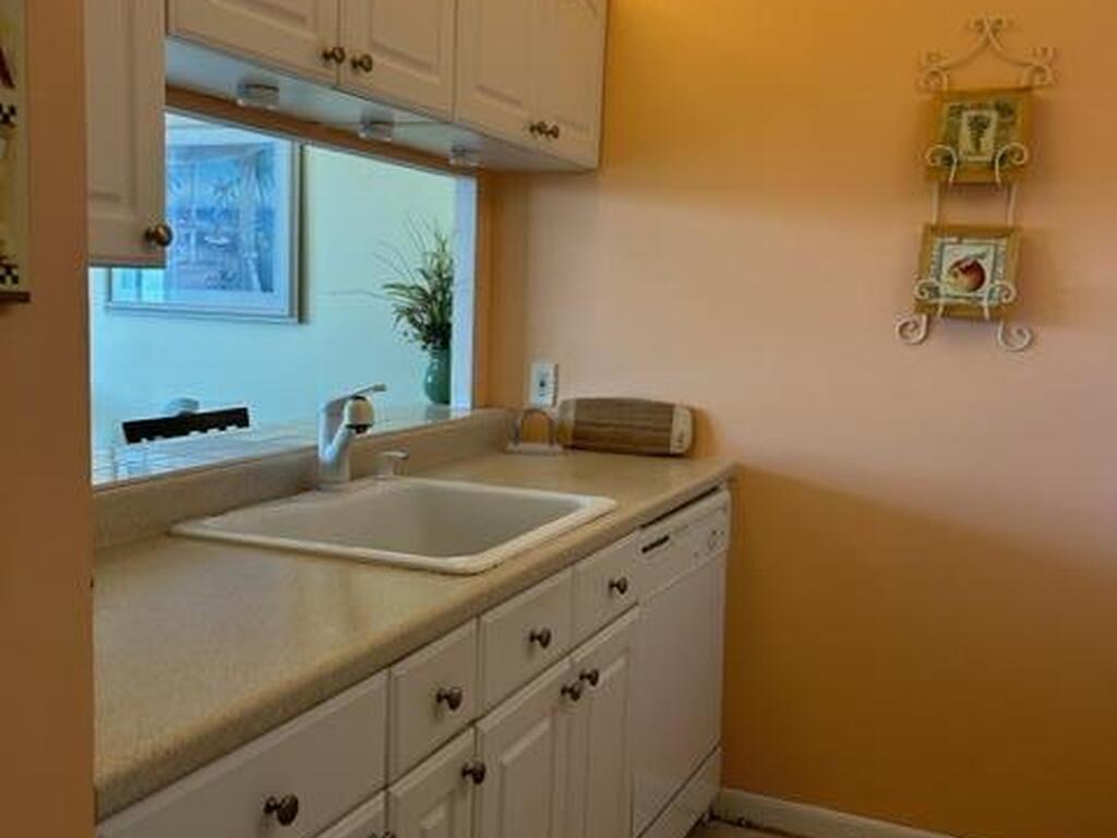 2020 N Atlantic Avenue, Cocoa Beach, FL 32931