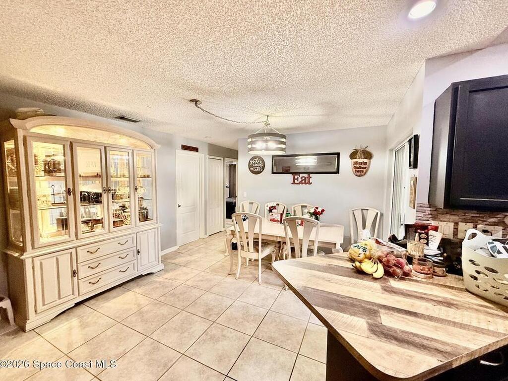 823 Hunters Creek Drive, Melbourne, FL 32904