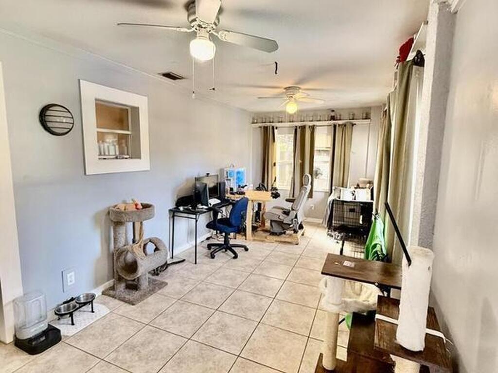 823 Hunters Creek Drive, Melbourne, FL 32904