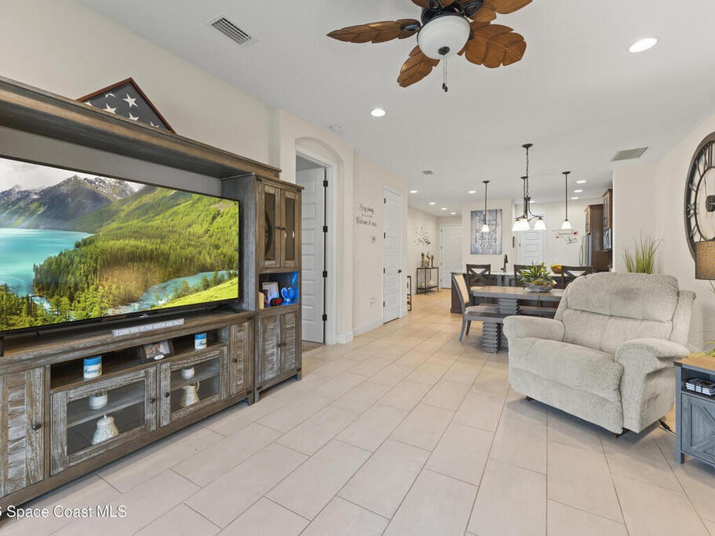 8263 Loren Cove Drive, Melbourne, FL 32940