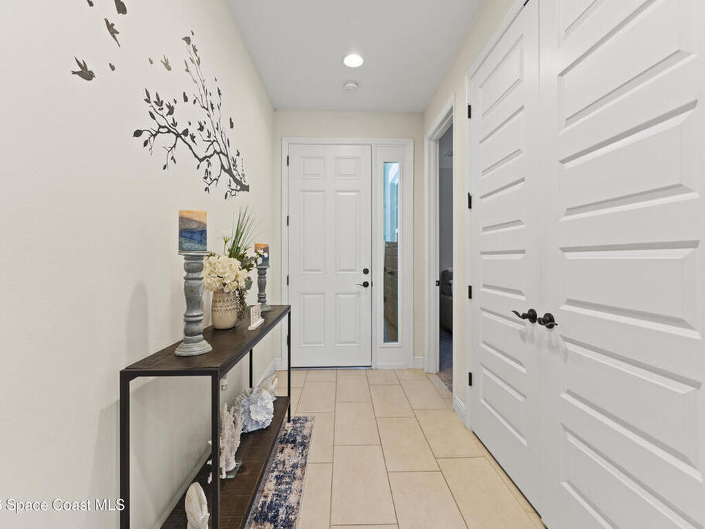 8263 Loren Cove Drive, Melbourne, FL 32940