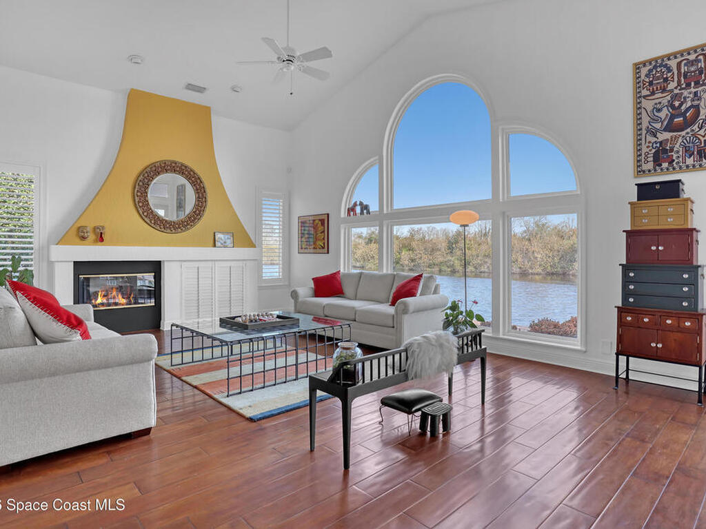 529 Spring Lake Drive, Melbourne, FL 32940