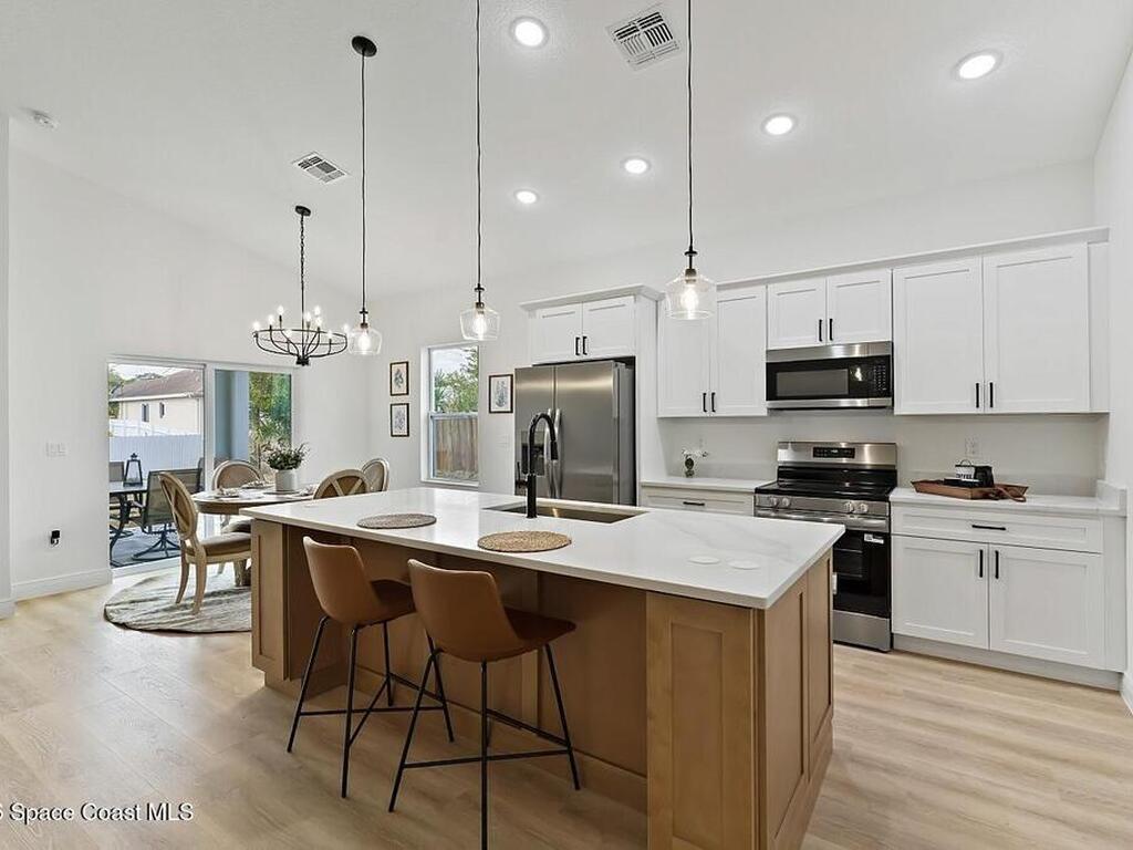 8635 98th Court, Vero Beach, FL 32967